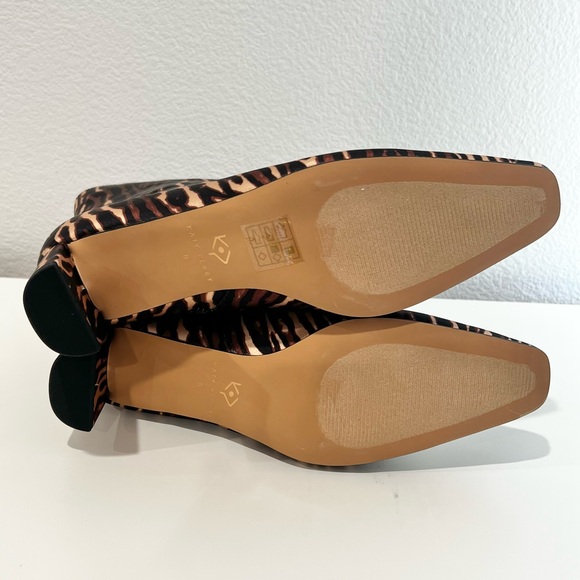 Katy Perry The Wandering Bootie Liger Animal Multi Print Satin Size 8M/38 - Picture 8 of 9